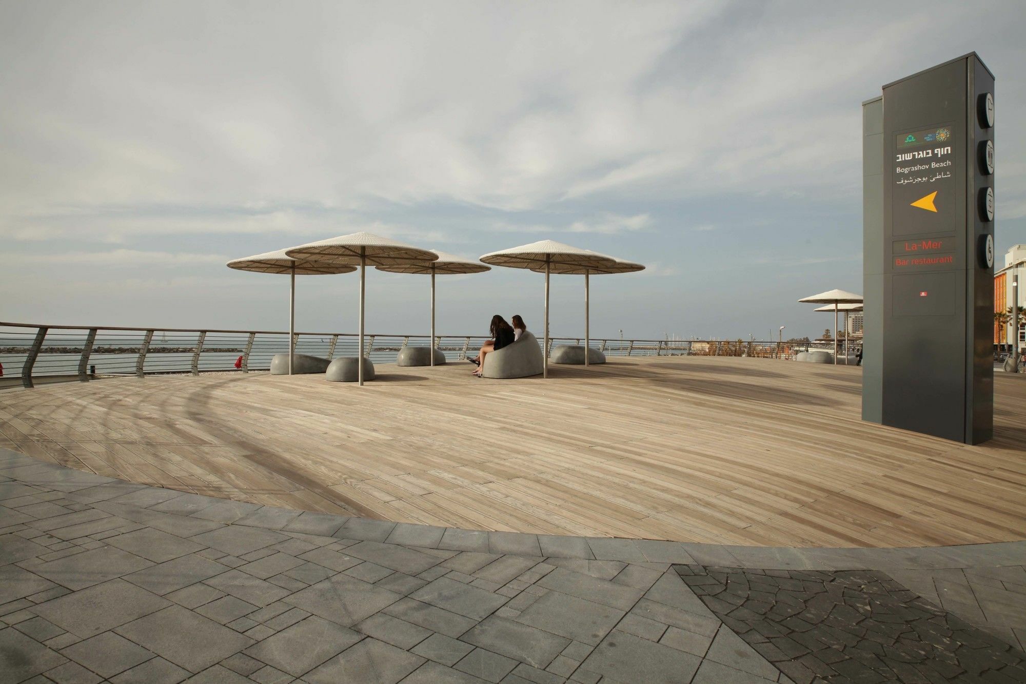 K Suites Tlv By The Beach 特拉维夫 外观 照片